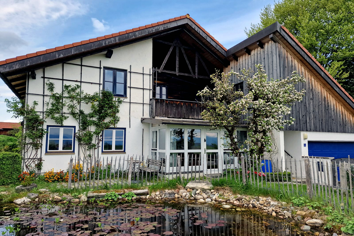 Ferienwohnung in Peretshofen mit Teich